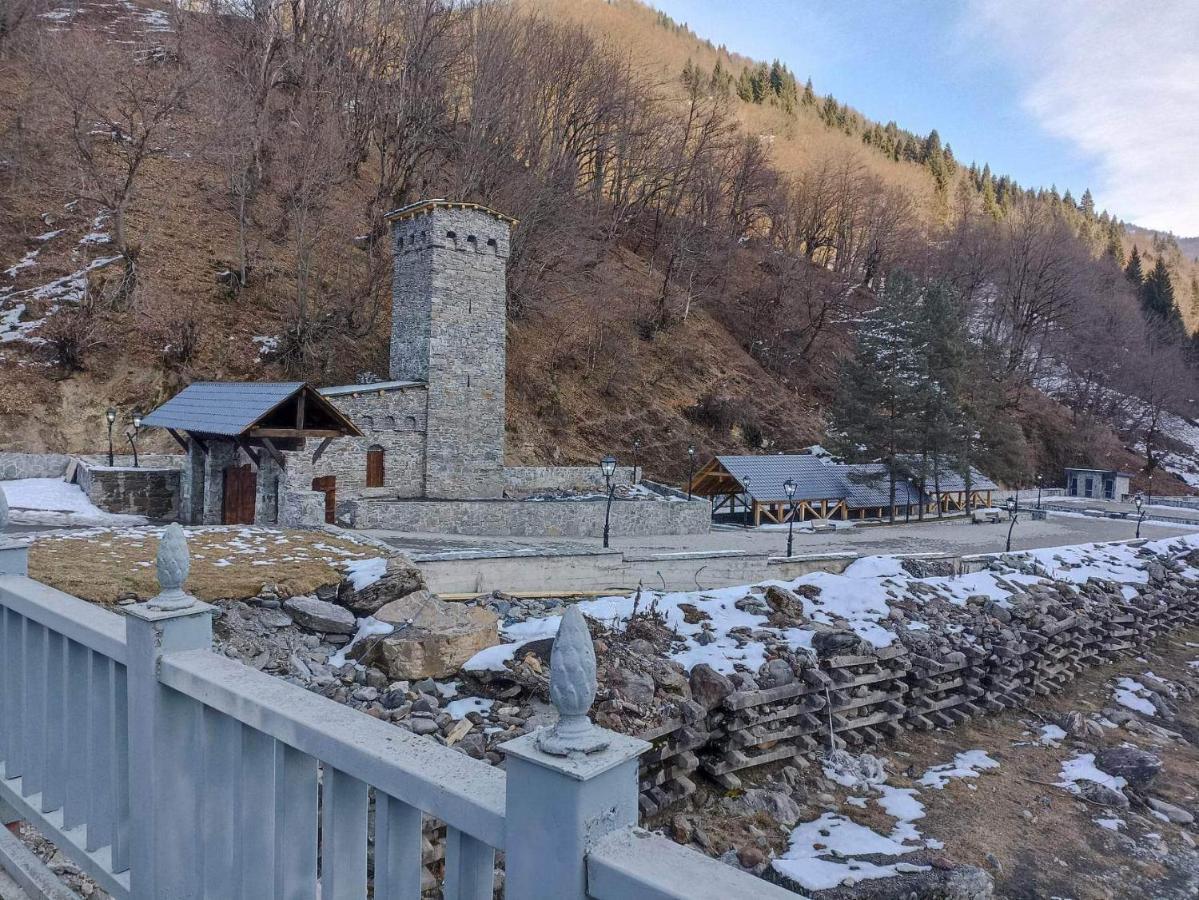 Guest House "Svaneti" Lentekhi 外观 照片