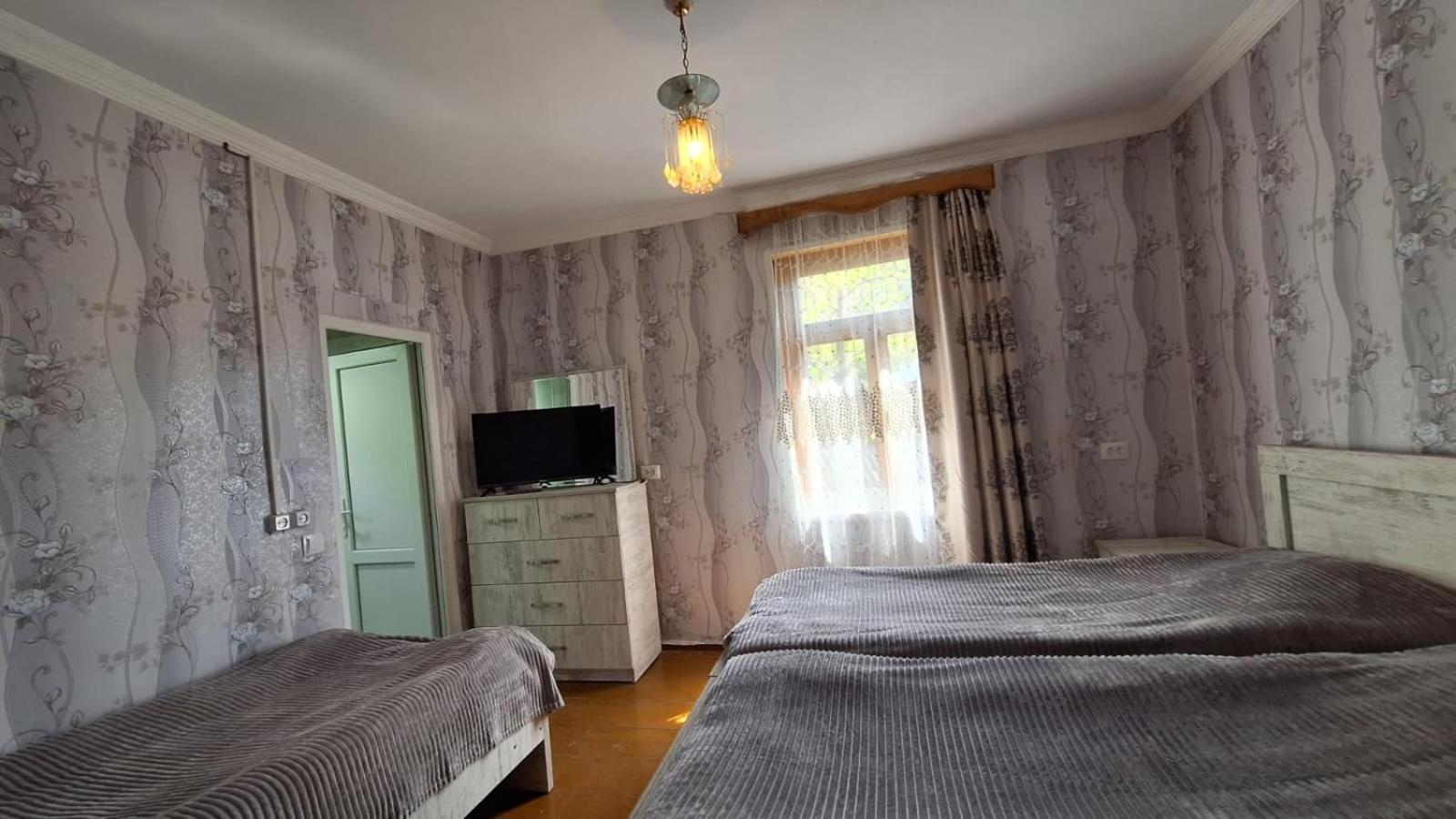 Guest House "Svaneti" Lentekhi 外观 照片
