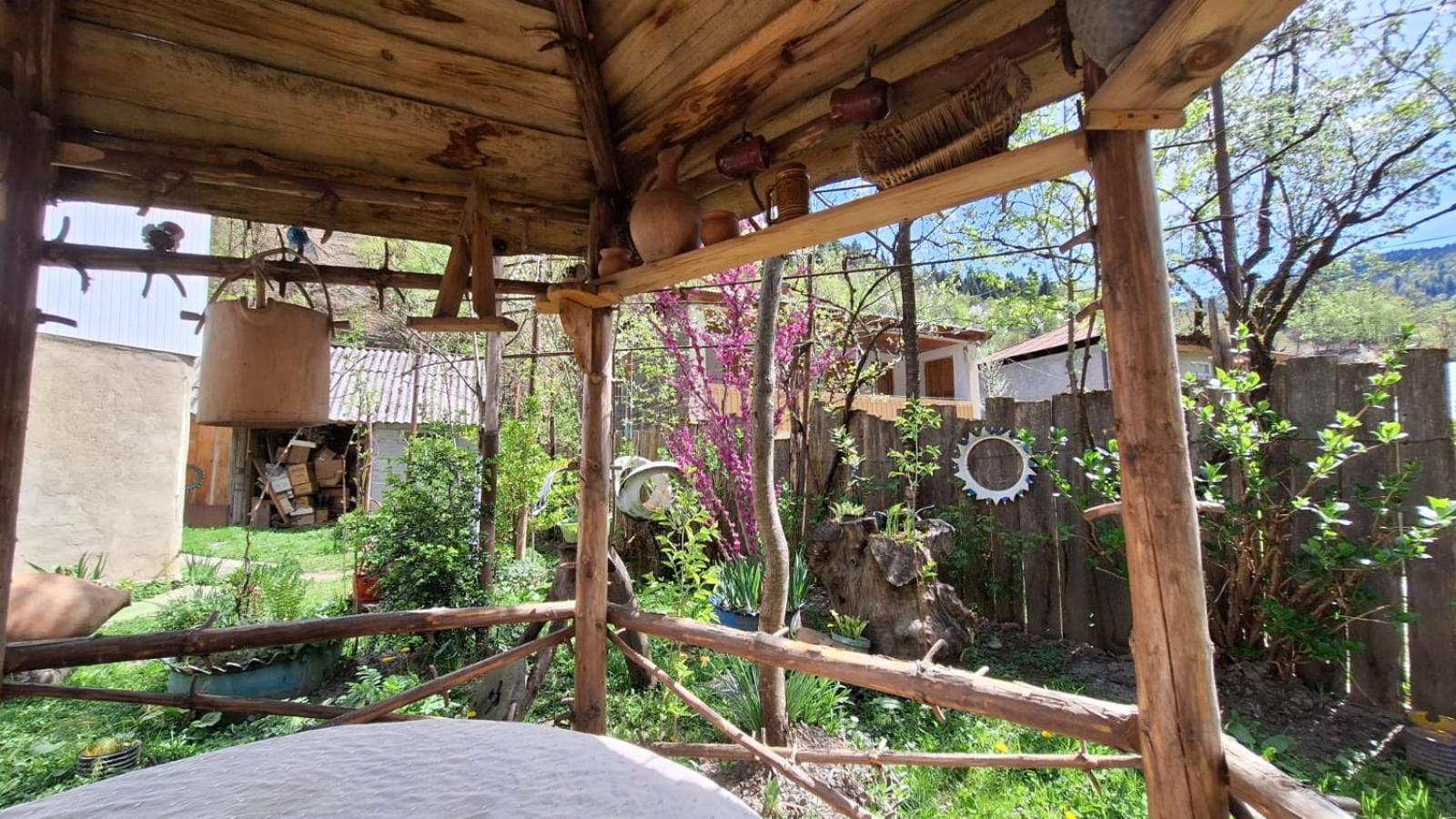 Guest House "Svaneti" Lentekhi 外观 照片