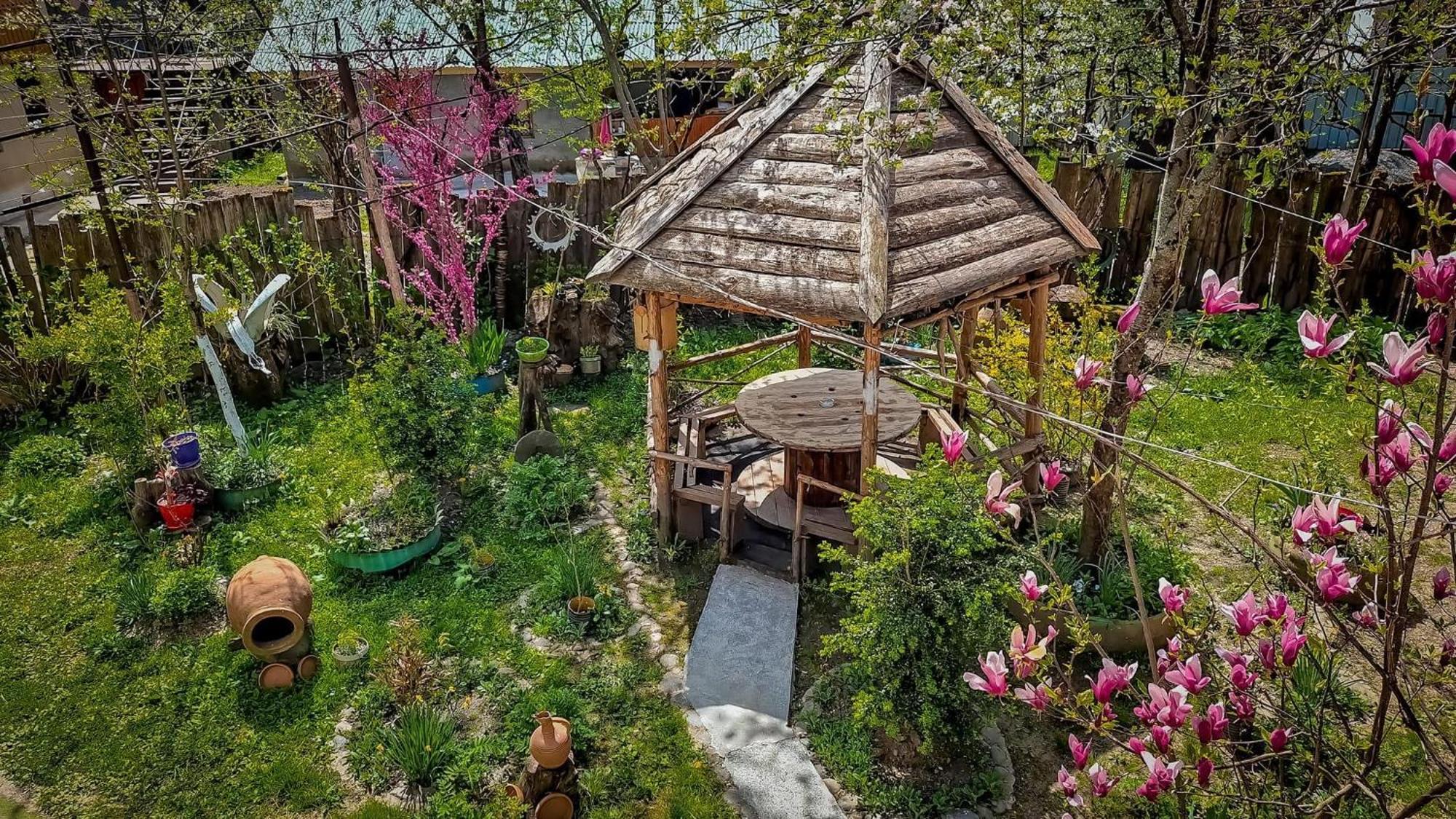 Guest House "Svaneti" Lentekhi 外观 照片