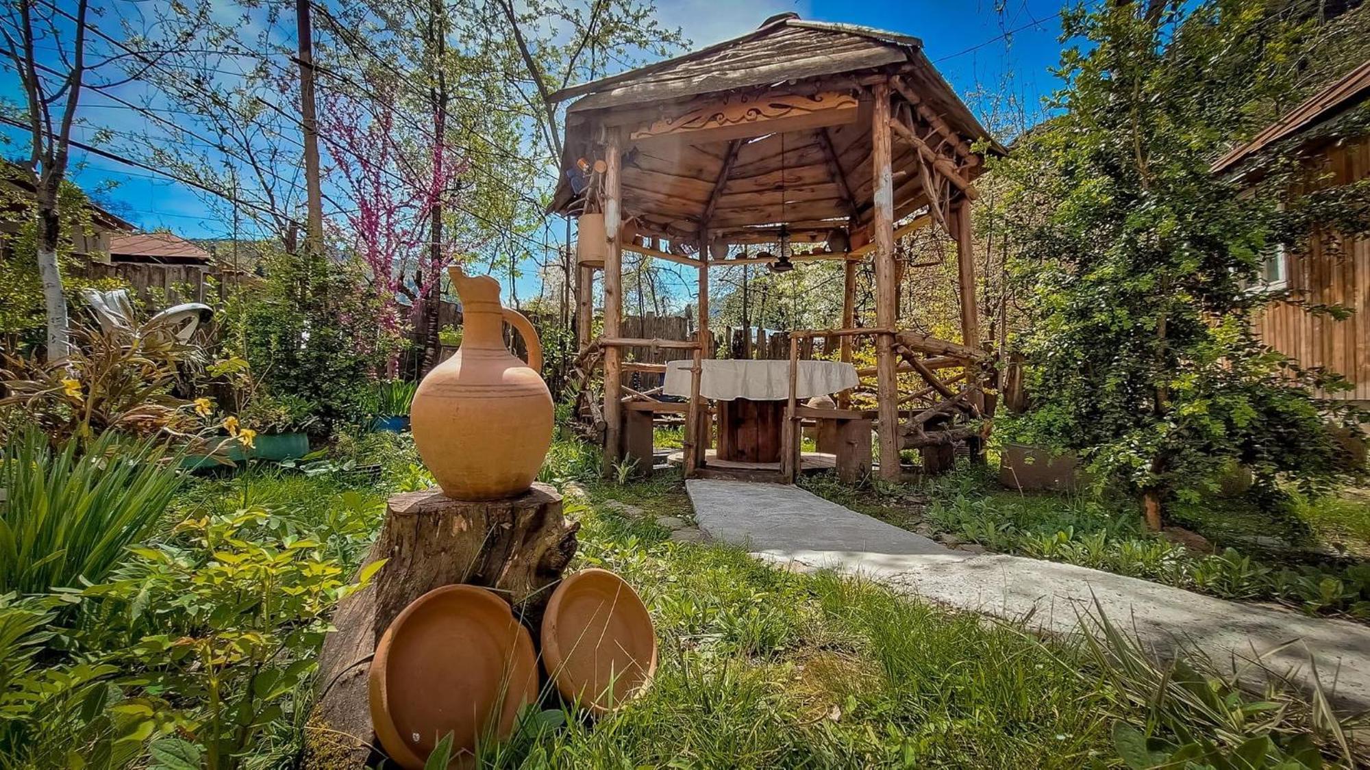Guest House "Svaneti" Lentekhi 外观 照片